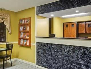 Days Inn By Wyndham Torrington Ngoại thất bức ảnh